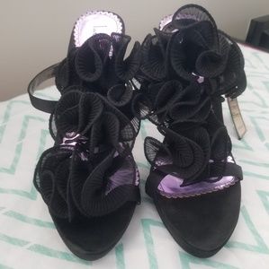 Luichiny Black Sandal